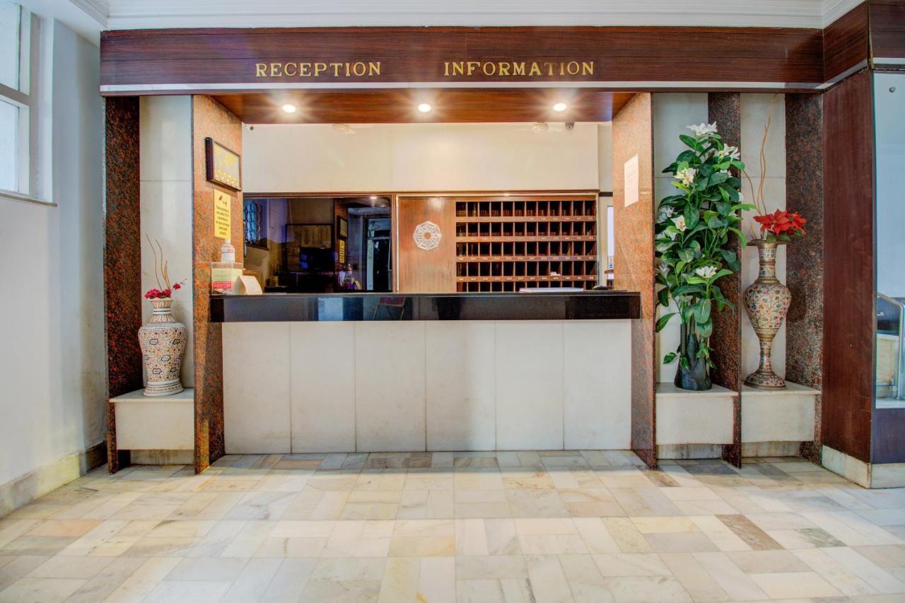 Capital O 76484 Hotel Balwas International Bombay Eksteriør billede